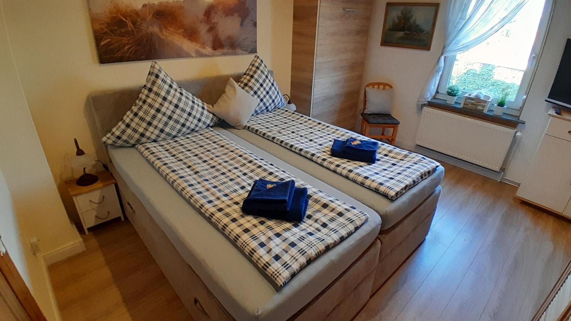 Ferienwohnung "Bine" ลูเบค ภายนอก รูปภาพ