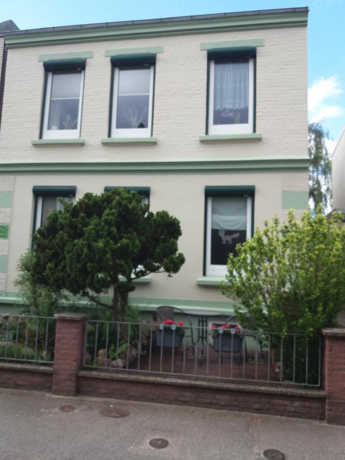 Ferienwohnung "Bine" ลูเบค ภายนอก รูปภาพ